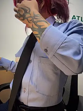 Zakura_66 - Show boobs in reception
