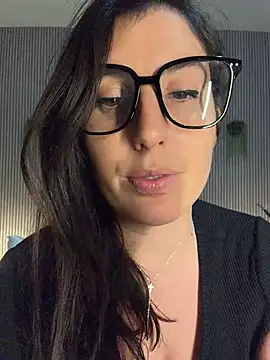 MysteryGirl__ - Déshabille toi + Doigts pussy