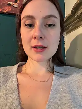 Dina_Tease - FING PUSSy on KNEES OUT of CABIN MAN WC