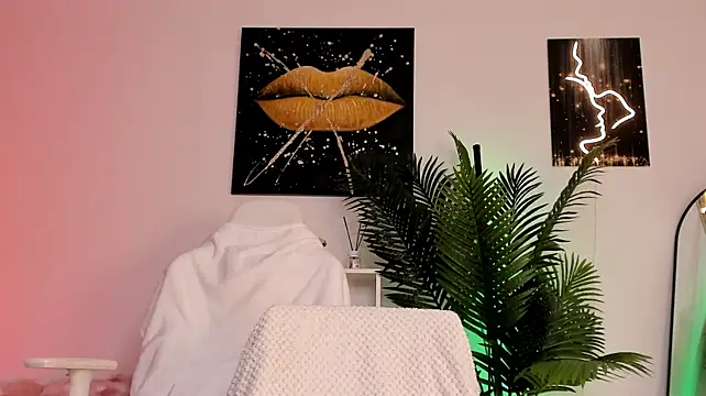 AnyssyaHot - squirt show