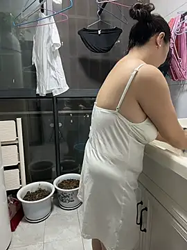Yinghua2026 - 手指和小粉同时插逼喷水