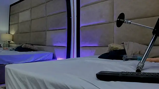 MiiaKiss - Spread my BigAss for you POV