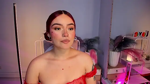 Camila_Rivers - Nipple clamps on🍒