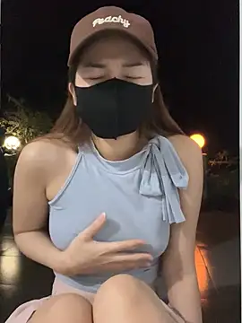 My_Melodyy - Make me pussy cum in public garden 🪴 😈