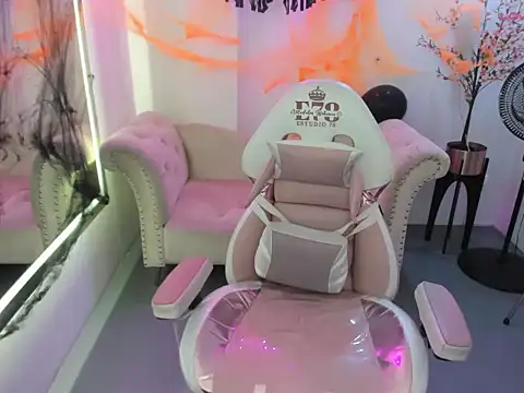 Rebecca_turner - Spit clit + rie dildo