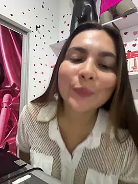 Sofiafantasy - show pussy+ massage+ 1 min link control