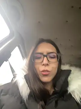 EmaLowe - CUM SHOW TK😍LAST TIP WIN A HOT VIDEO🥵