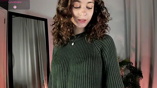 Curly_Moon - pinch nipples