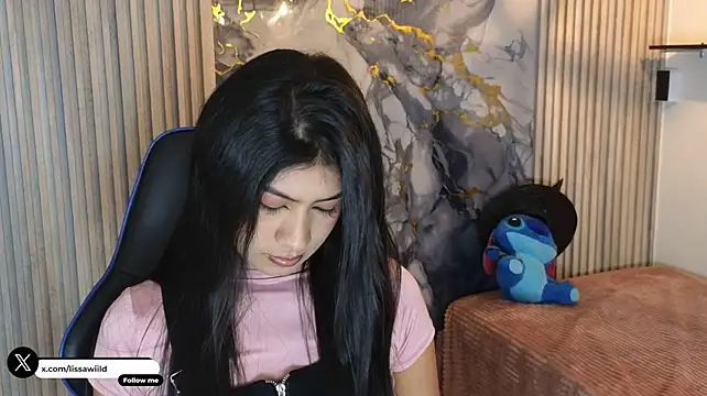 LissaWiild - 🦵 Slow Leg Cross & Uncross