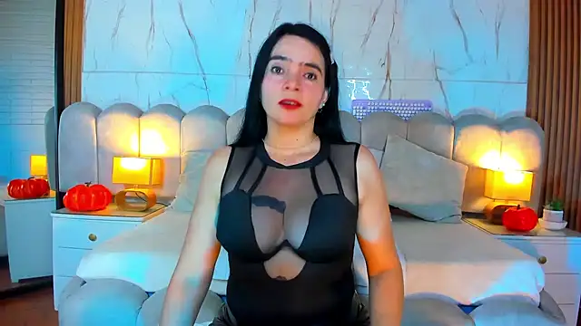 Samantha_Fiire - SHOW FEET + FEETJOB DILDO🦶🏻