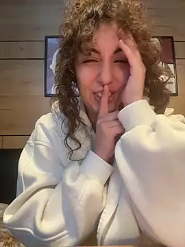 Choco__latte - Touch my pussy under table in KFC🍗🍟