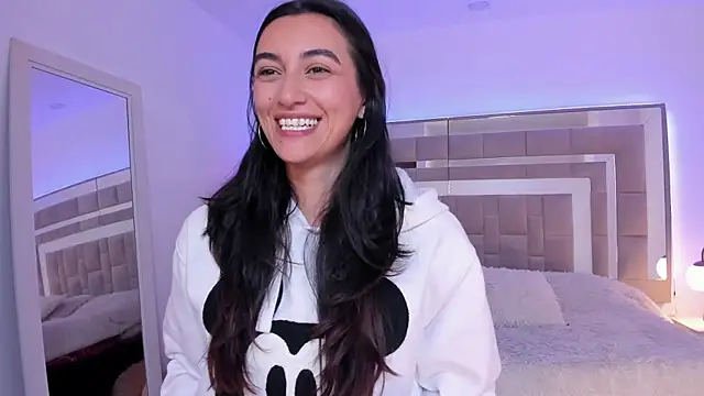 Gabee_7 - Toples + spank tits