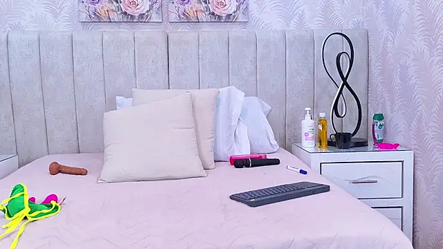 CamiiLove_ - SALIVA ON MY TITS 🔥