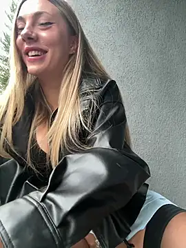 FrancescaNappi - SHOW BOOBS (MOSTRACI TETTE)