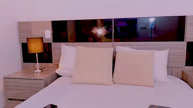 BellaCarters - Play Nipples + Spit Show 🎀