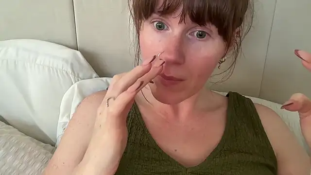 Redheadrosie69 - butt plug in ass