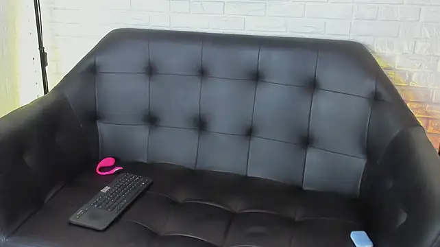 Andrea_sp - 1 FINGUER MY PUSSY👆💦