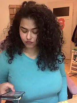 Curvydesifromgermany - Oil on tits