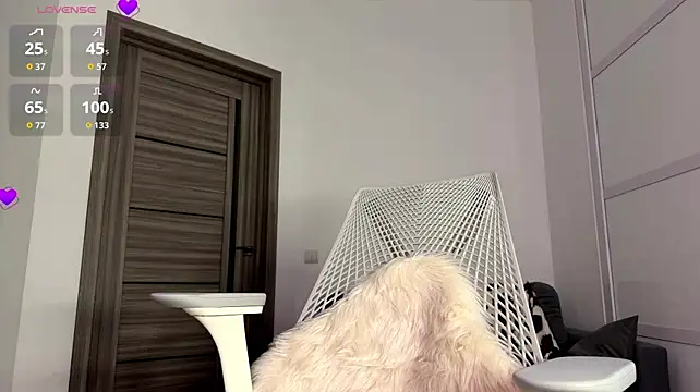 MonaBurn - Punish my pussy with two fingers inside