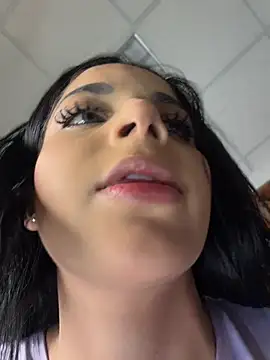 ArieliciousXXX - PLAY PUSSY CLOSE UP 😈 IN PUBLIC