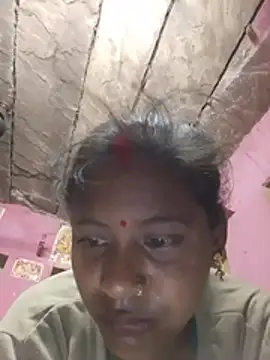 Hot_khusi753