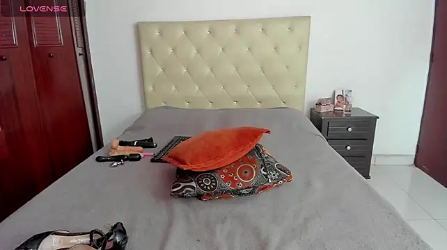 LUISSA_ - make me cum please baby