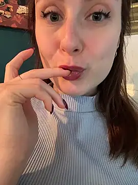 Dina_Tease - TWERK RIGHT at CAFE TABLE & MOAN