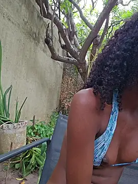 Lucia_Milano - Domi ON MY CLIT x5min + plug anal 🌸