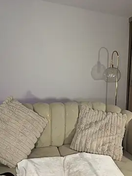 MadelineFox - Ride big torso 😈