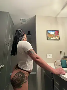 Naughty_Bianca - Play naked 🔥