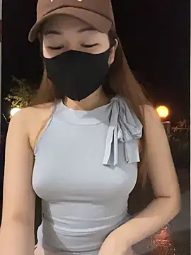 My_Melodyy - Make me pussy cum in public garden 🪴 😈
