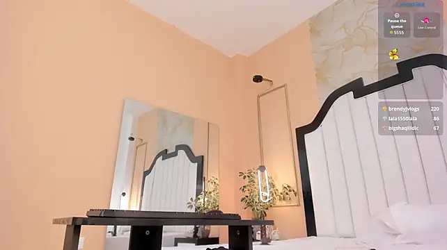 Ana_petter - Oil massage on ass and squeeze
