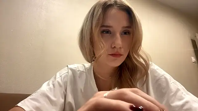 MintaBumps - I'm very shy, but I want to try dances