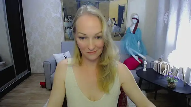 Alana_Solara - ❤️❤️❤️put on stockings