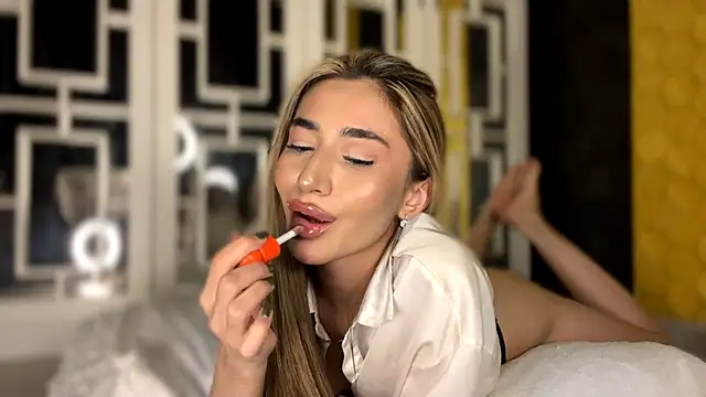 Alissadreams - show tits x play nipless