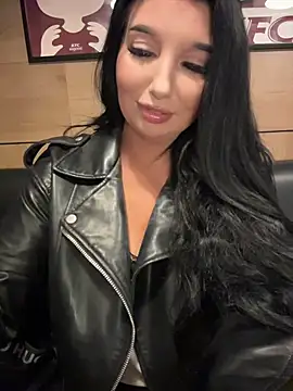 Tisha_Busty - Tip if u so waiting my CRAZY SHOW today