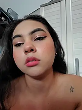 AlinnaRosee_ - domi inside my pussy