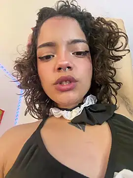 Kitty_miaw - Do you want to see my nipp piercings?