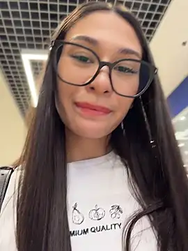Aria51 - take off bra +boobs out for 60sec😱🍒