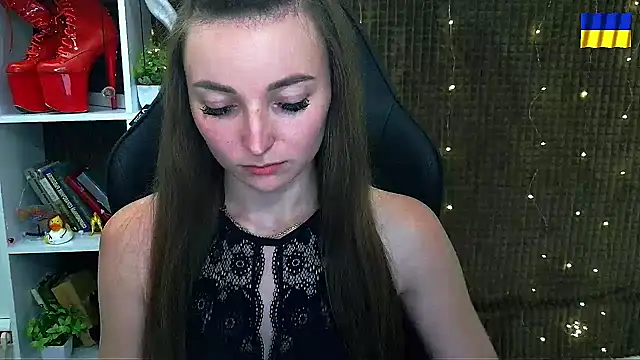 _Barbie_Kiss_ - FLASH TITS