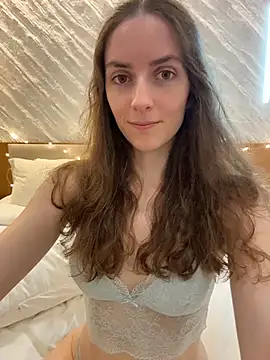 EmilyLinden - Top OFF