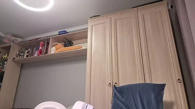 WoodPracice - do you wanna see my heels? 🦶
