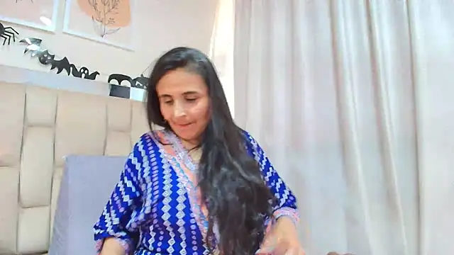 _Marcela__ - play with my domi on my clit 🔥