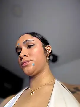 Isabella-Teen - Flash Tits🍒