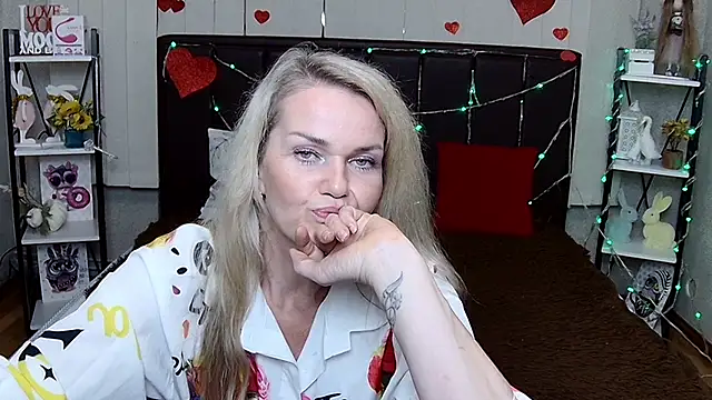 PenelopaMurMiay - Make me wet for you.