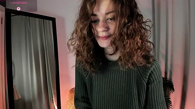 Curly_Moon - tease you with my panties