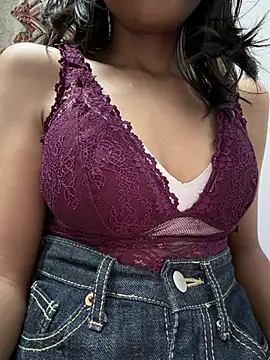 Khusirani0 - Public full nude show