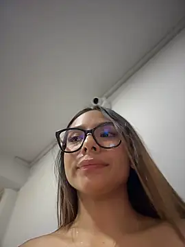 Amira_cute2