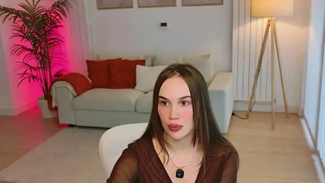 GoddessRoxana - tease