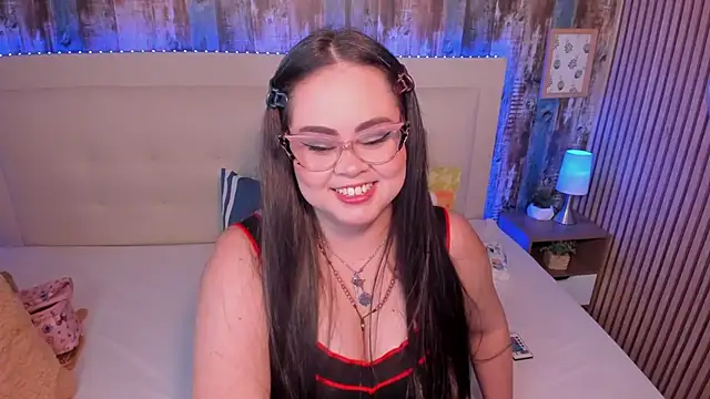 LolaVillalobos - 🧊 Wet Skin & Ice